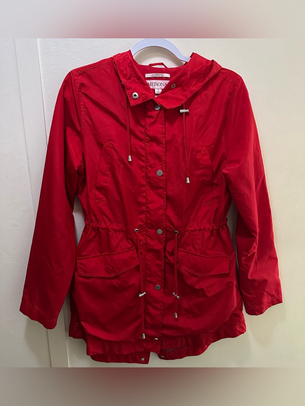 Women’s Size S Water Resistant Hooded Jacket With Adjustable Waist, Fully Lined